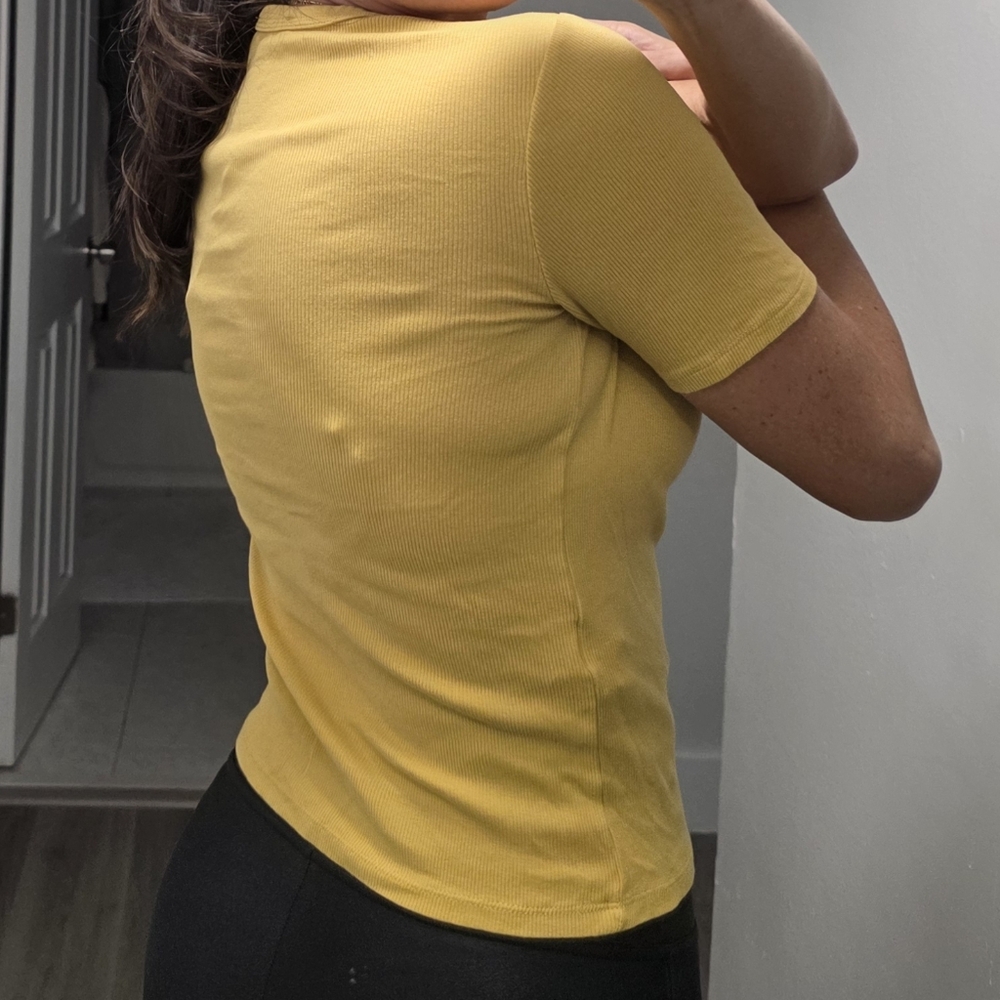 Zara Mustard Ribbed Tee NWOT - Picture 3 of 7